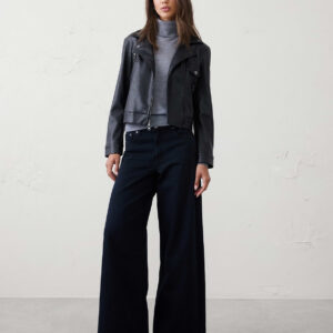 wide leg mid rise jean