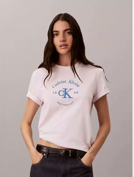 varsity crest logo tee