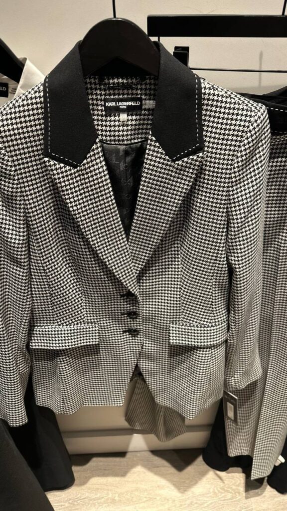 KARL LAGERFELD file 1447