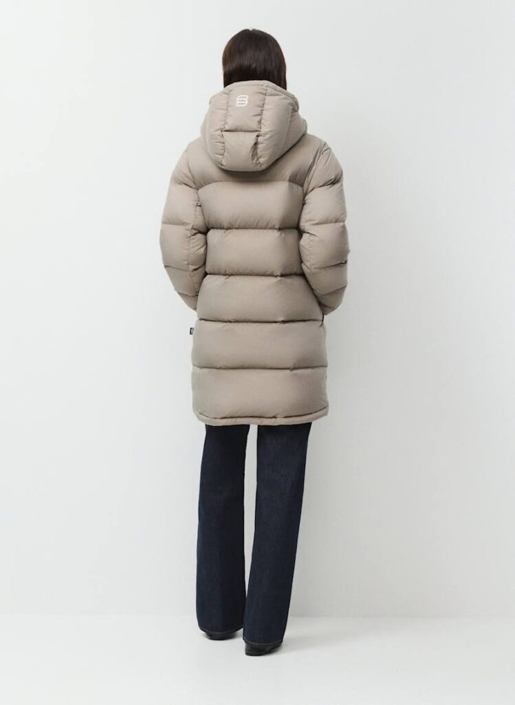 ARITZIA | SALE file 2200