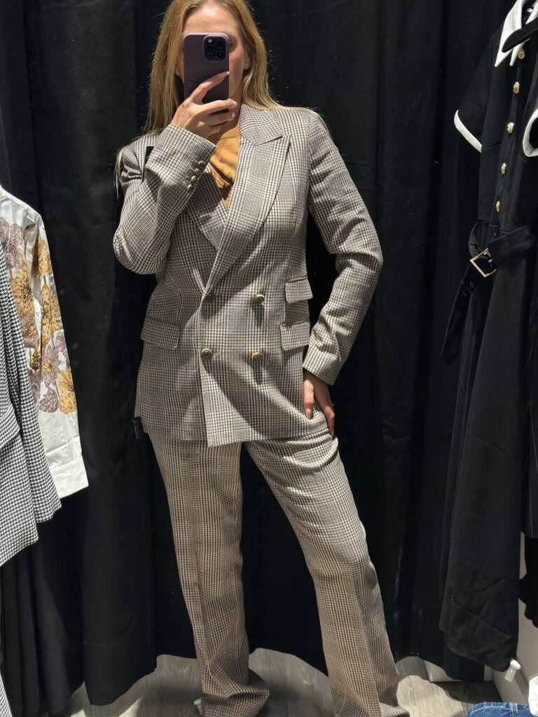KARL LAGERFELD | SALE file 2237