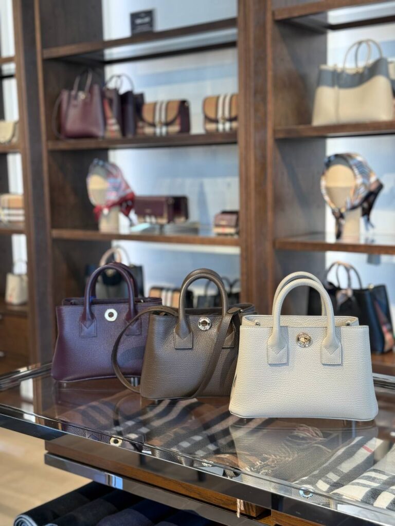 Burberry♥️ 93 500₽ c доставкой до нашего склада в России file 3188