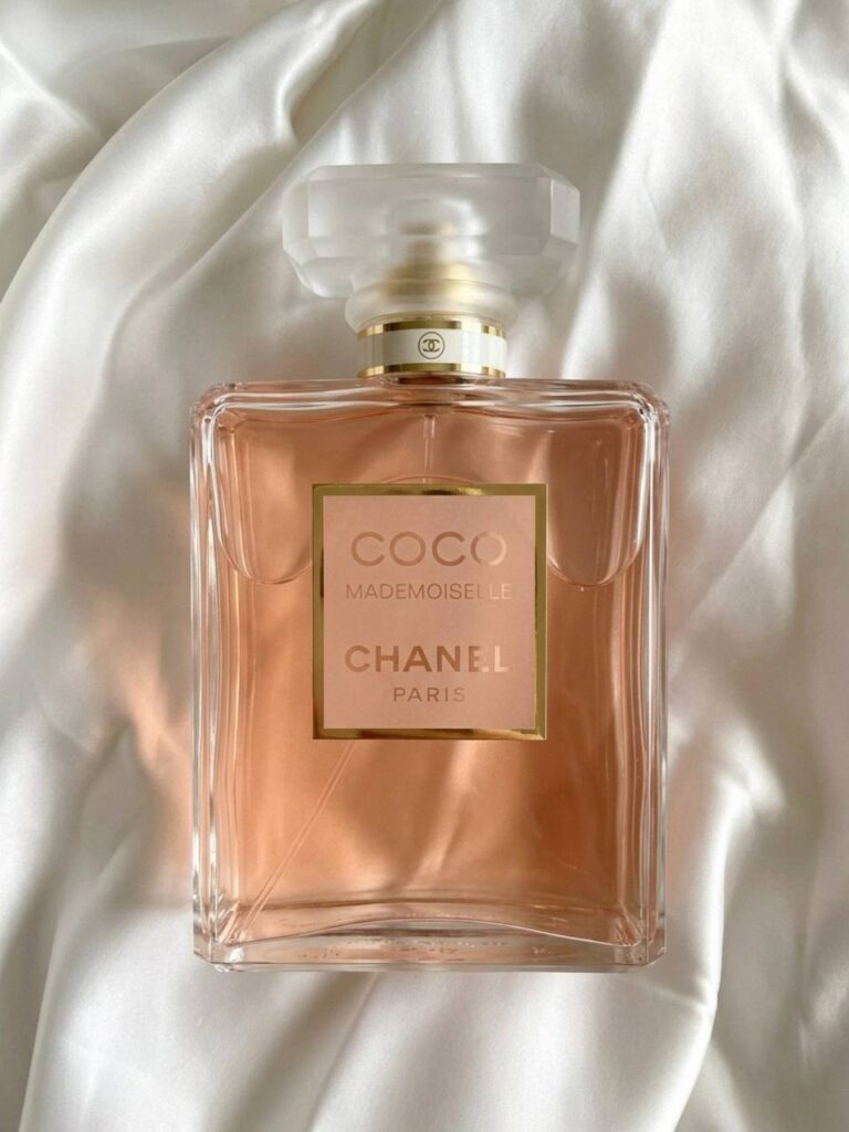 CHANEL 🤍 file 10640 1