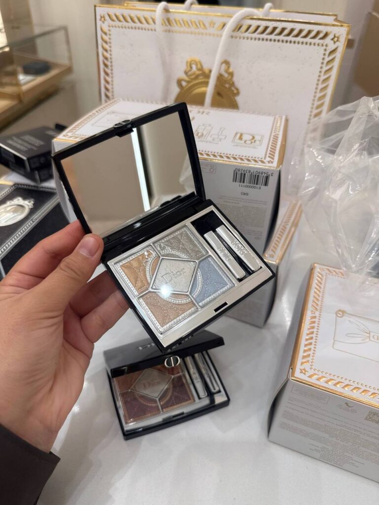 DIOR file 9074